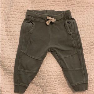 Zara baby joggers 12-18 months